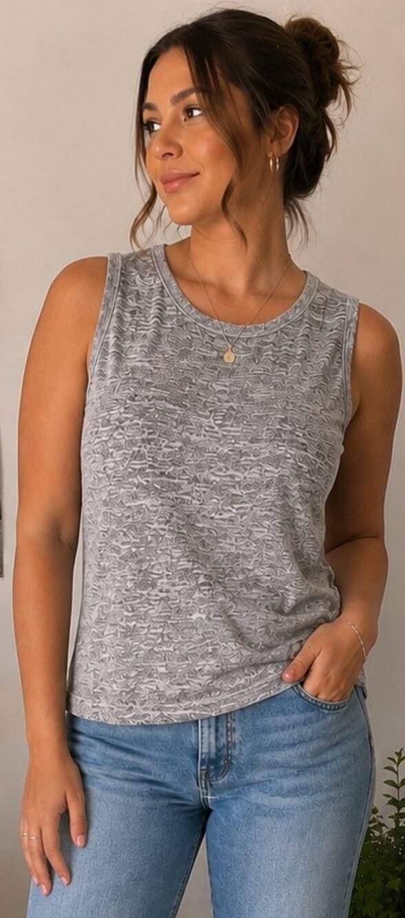 Chico's Zenergy Gray Marled Sleeveless Knit Top Size 1 US 8/10 Stretch